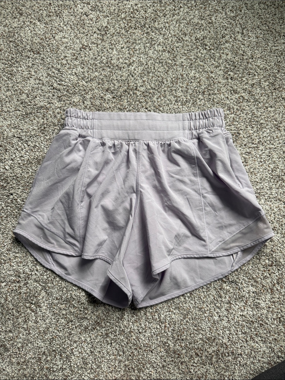 Lavender Lululemon Hotty Hot Shorts - 4 Tall